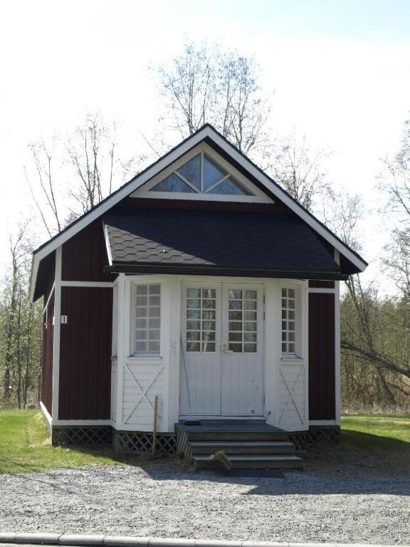 Nuorisokeskus Villa Elba Karleby Exteriör bild